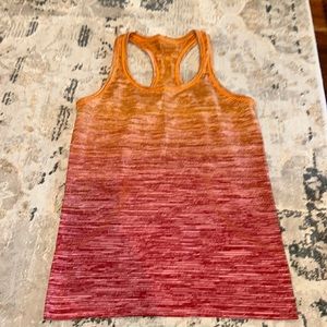 Lululemon SEAWHEEZE Run Swiftly SZ 6